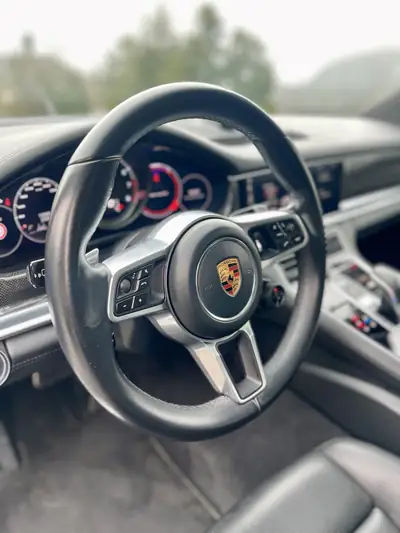 Porsche Panamera Turbo PDK — Berline sportive 550 ch, conditions impeccables — dettaglio