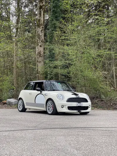 MINI Cooper S — Sportive compacte 200 ch, édition Challenge collector — vista esterna