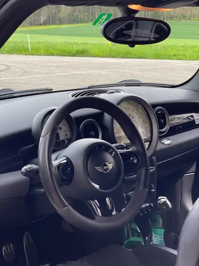 MINI Cooper S — Sportive compacte 200 ch, édition Challenge collector — Miniatura 9