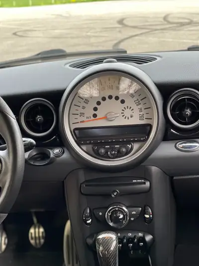 MINI Cooper S — Sportive compacte 200 ch, édition Challenge collector — Miniatura 19