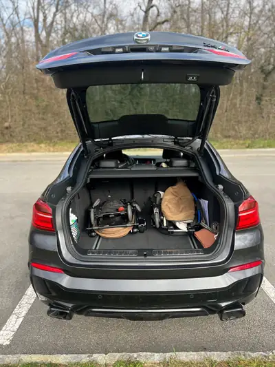 BMW X4 xDrive 30d — SUV coupé diesel performant, 120 000 km, sans accident — Miniatura 7