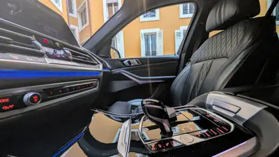 BMW X5 M50d xDrive — SUV prestige diesel 400ch, full black, révisions BMW incluses — dettaglio