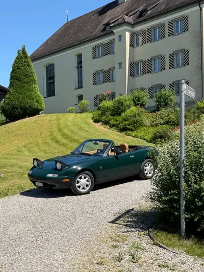 Mazda MX-5 1.6i Green Special — Cabriolet iconique des années 90, fraîchement restauré — Außenansicht