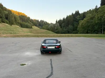 Mazda MX-5 1.6i Green Special — Cabriolet iconique des années 90, fraîchement restauré — Miniatur 18