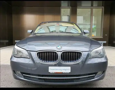 BMW 550i Steptronic — Berline de prestige, 367 ch, impeccable — Miniatura 12