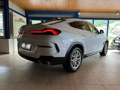 BMW X6 40i xDrive — SUV coupé sportif, 340 ch et seulement 13'000 km — Miniatur 7