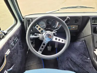 Chevrolet G-Van Chevy G-20 — Mythique fourgon aménagé V8 5.0L, toit relevable — Miniature 8