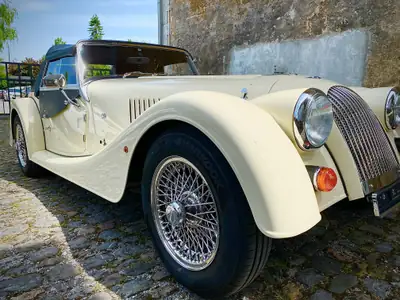 Morgan 4/4 1.6 Sport — Roadster britannique authentique, seulement 32 500 km — vista esterna
