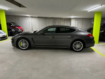 Porsche Panamera S E-Hybrid — Berline sportive hybride rechargeable, 165'000 km — Miniatura 9