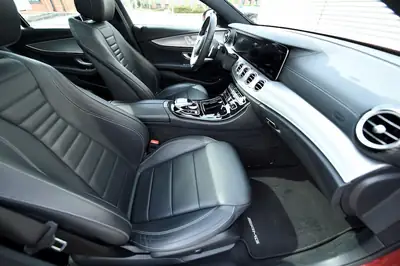 Mercedes-Benz E 200 AMG Premium Plus — Break élégant, hybride essence et équipements premium — Miniatur 13