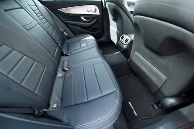 Mercedes-Benz E 200 AMG Premium Plus — Break élégant, hybride essence et équipements premium — Miniatur 14