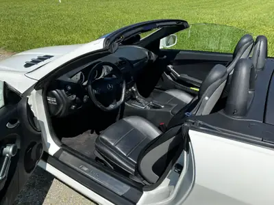 Mercedes-Benz SLK 55 AMG — Cabriolet sportif V8, 360 ch de pur plaisir — cruscotto