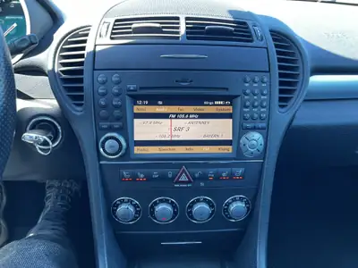 Mercedes-Benz SLK 55 AMG — Cabriolet sportif V8, 360 ch de pur plaisir — Miniatura 10