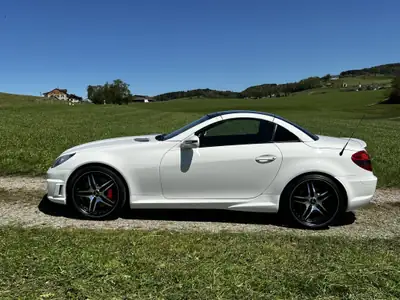 Mercedes-Benz SLK 55 AMG — Cabriolet sportif V8, 360 ch de pur plaisir — Miniatura 16