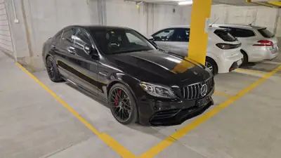 Mercedes-Benz C 63 S AMG Speedshift — Performance brute, garantie constructeur et très peu roulée — vista esterna