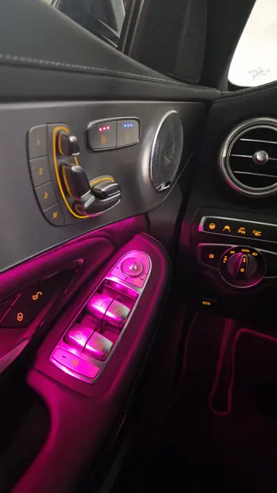 Mercedes-Benz C 63 S AMG Speedshift — Performance brute, garantie constructeur et très peu roulée — Miniatura 7
