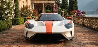 Ford GT Studio Collection 1 of 40 — Supercar légendaire, 630 ch, kilométrage minimal — fianco