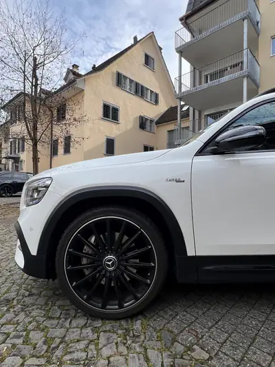 Mercedes-Benz GLB 35 AMG 4Matic — SUV compact haute performance, 67'000 km seulement — Miniature 7