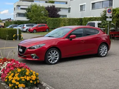 Mazda 3 2.0 16V Revolution — Berline fiable, entretien récent, 192'000 km — Außenansicht