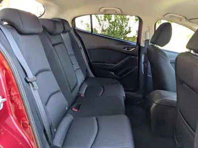 Mazda 3 2.0 16V Revolution — Berline fiable, entretien récent, 192'000 km — Miniatur 12