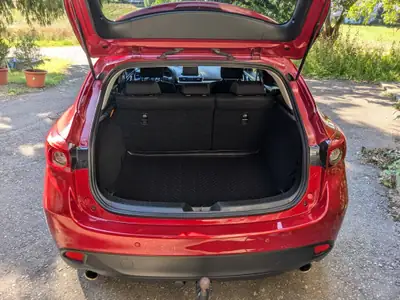 Mazda 3 2.0 16V Revolution — Berline fiable, entretien récent, 192'000 km — Miniatur 15