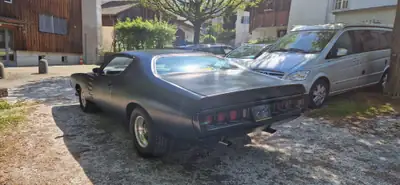 Dodge Charger SE 1971 — Muscle car américain restauré, faible kilométrage — interni