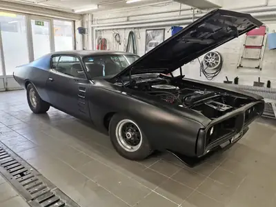 Dodge Charger SE 1971 — Muscle car américain restauré, faible kilométrage — dettaglio