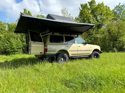 Toyota Land Cruiser FZJ 80 — Le légendaire 4x4 de 1993, fiable et intemporel — Miniatura 9