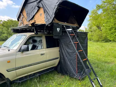 Toyota Land Cruiser FZJ 80 — Le légendaire 4x4 de 1993, fiable et intemporel — Miniatura 13