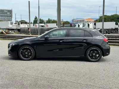 Mercedes-Benz Classe A 200 AMG Line — Berline dynamique, 20 000 km, première main — Miniature 8