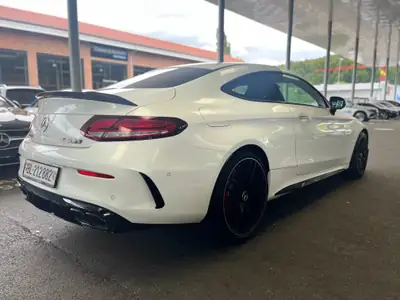 Mercedes-Benz C 63 S AMG — Coupé haute performance, 510 ch et à peine 21 000 km — Heckansicht