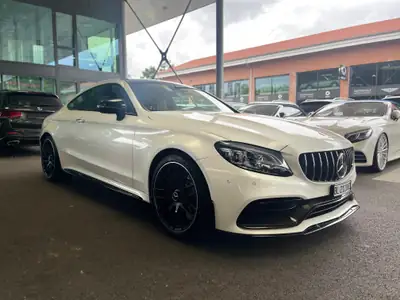 Mercedes-Benz C 63 S AMG — Coupé haute performance, 510 ch et à peine 21 000 km — Innenraum
