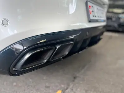 Mercedes-Benz C 63 S AMG — Coupé haute performance, 510 ch et à peine 21 000 km — Miniatur 9