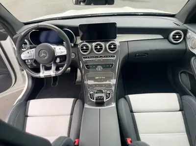 Mercedes-Benz C 63 S AMG — Coupé haute performance, 510 ch et à peine 21 000 km — Miniatur 11