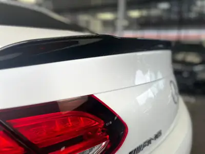 Mercedes-Benz C 63 S AMG — Coupé haute performance, 510 ch et à peine 21 000 km — Miniatur 10