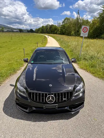 Mercedes-Benz C 63 S AMG Speedshift — Performance 510 ch, 26 000 km seulement — Außenansicht
