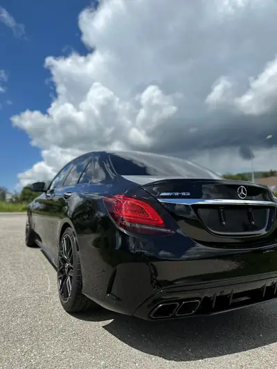 Mercedes-Benz C 63 S AMG Speedshift — Performance 510 ch, 26 000 km seulement — Miniatur 10
