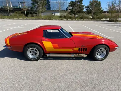 Chevrolet Corvette Stingray Targa 1968 — Légende américaine, kilométrage exceptionnel — dettaglio