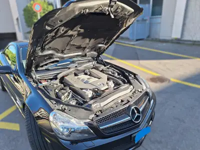 Mercedes-Benz SL 63 AMG — Roadster sportif légendaire, 525 ch et seulement 62 500 km — Miniatura 10