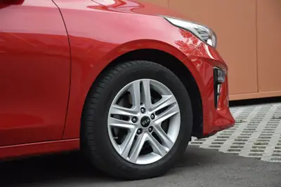 Kia Ceed 1.4 T-GDi Style 2018 — Berline dynamique, équipée et sans sinistre — détail