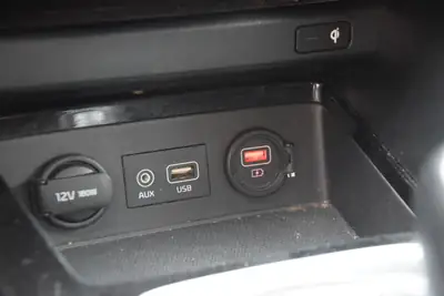 Kia Ceed 1.4 T-GDi Style 2018 — Berline dynamique, équipée et sans sinistre — Miniature 19