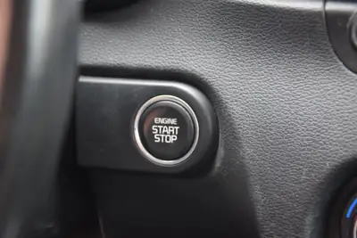 Kia Ceed 1.4 T-GDi Style 2018 — Berline dynamique, équipée et sans sinistre — Miniature 24