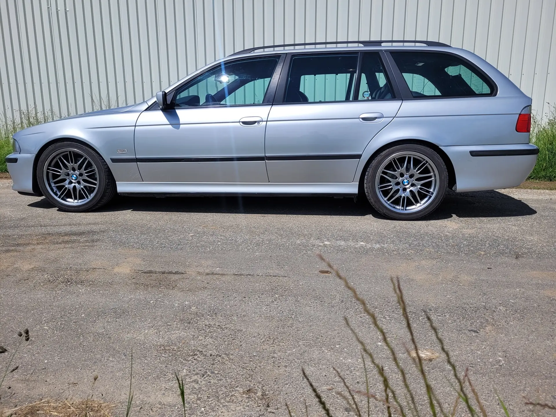 BMW 530d Touring — Break diesel robuste, entretien soigné, sans rouille — Außenansicht