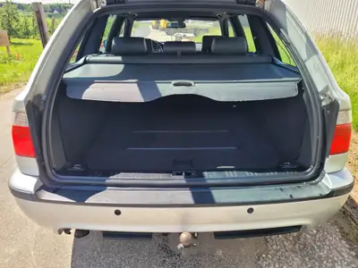 BMW 530d Touring — Break diesel robuste, entretien soigné, sans rouille — interni