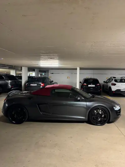 Audi R8 Spyder 5.2 R-Tronic — Cabriolet sportif haute performance, 96'000 km — fianco