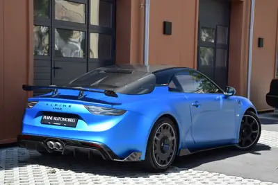 Alpine A110 R — Coupé sportif français 300 ch, finition Bleu Racing Mat exclusive — Miniature 11