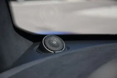 Alpine A110 R — Coupé sportif français 300 ch, finition Bleu Racing Mat exclusive — Miniature 15