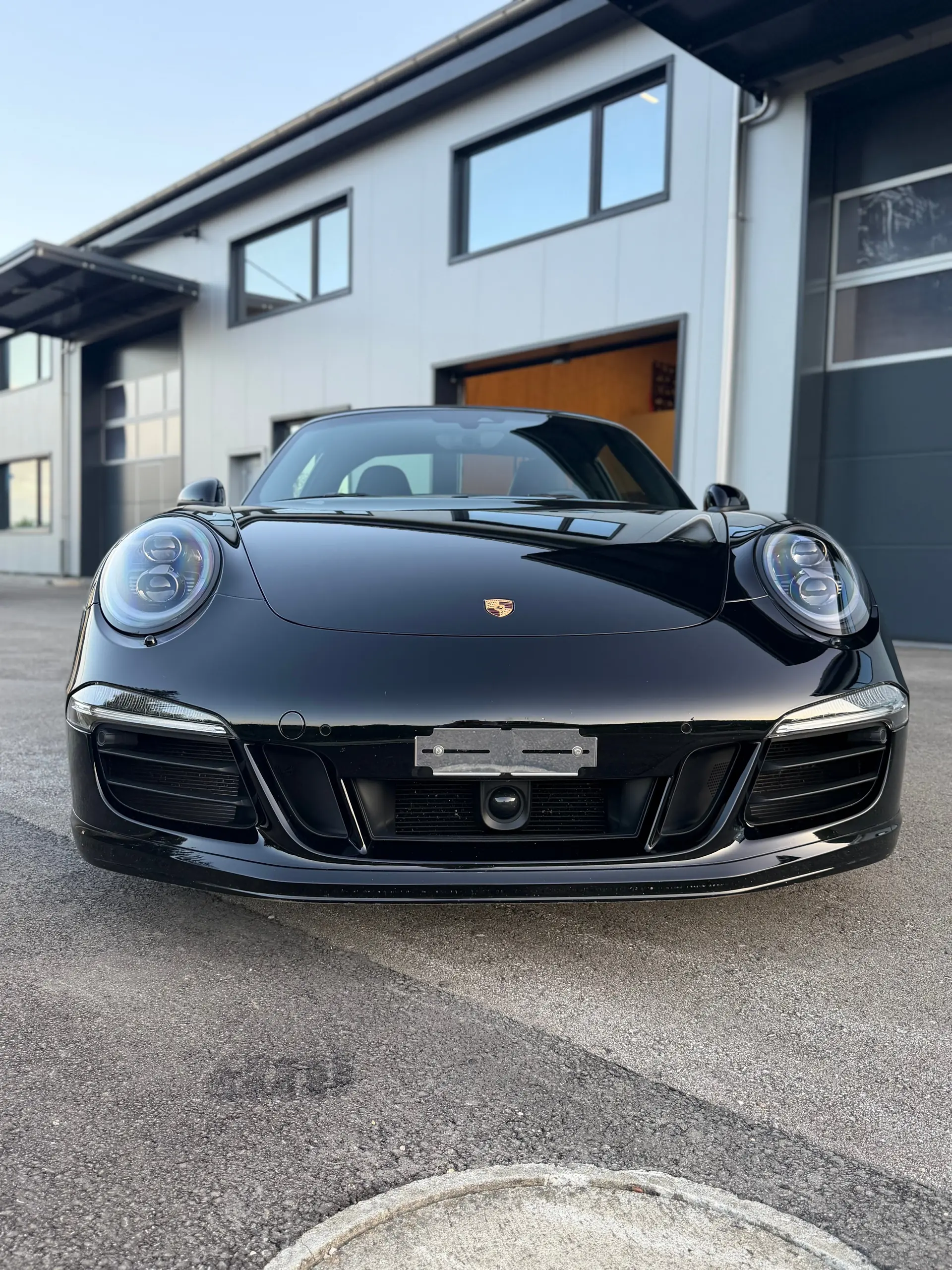 Porsche 911 Targa 4 GTS PDK — Cabriolet sportif all-wheel drive, état impeccable — Außenansicht