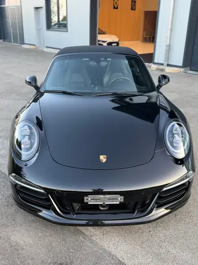 Porsche 911 Targa 4 GTS PDK — Cabriolet sportif all-wheel drive, état impeccable — Seitenansicht