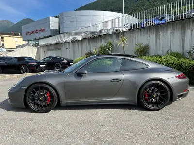 Porsche 911 Carrera 4 GTS PDK — Coupé sportif allemand, 450 ch, seulement 36 000 km — Seitenansicht